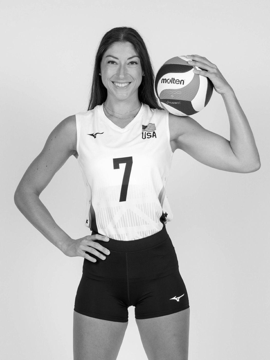 Lauren Carlini 